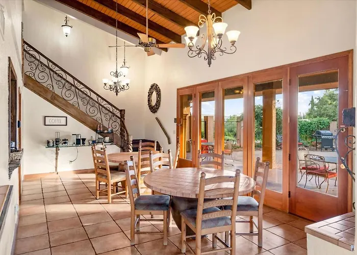 Adobe Village Suite- Tumbleweed Apartment *